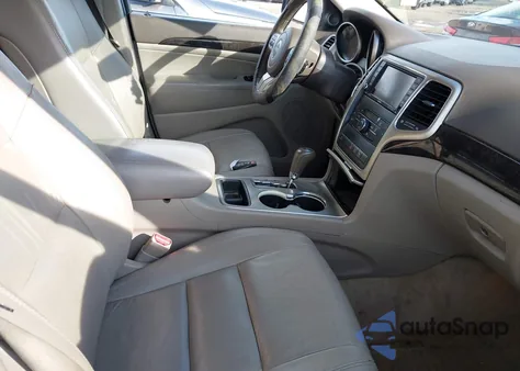 2013 Jeep Grand Cherokee Laredo z USA, uszkodzony, nr VIN 1C4RJFAG0DC581233